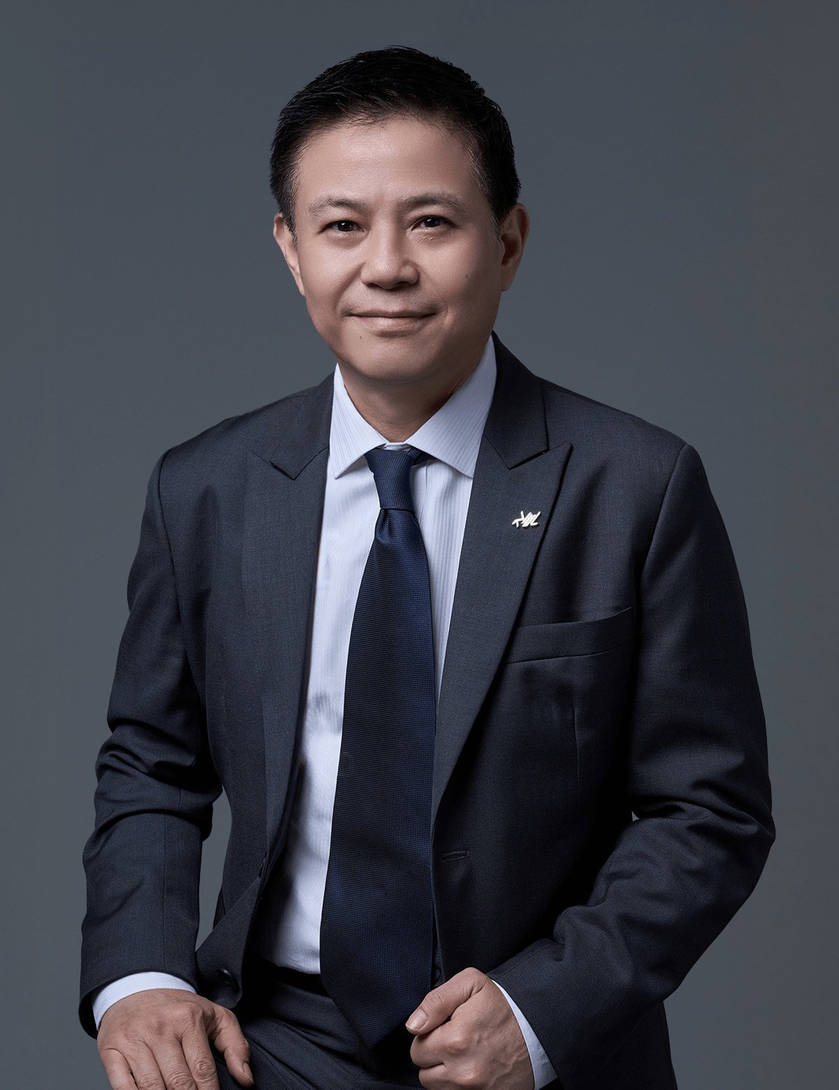 Mr. Atipong Chittchang