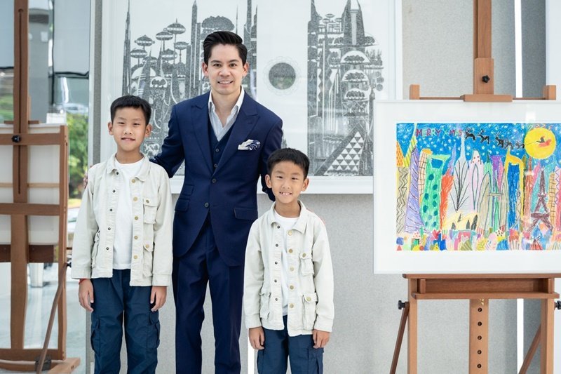 雷蒙置地“生活的藝術”展為您呈現年輕兄弟藝術家的作品：12歲的TinTin和7歲的TiTo